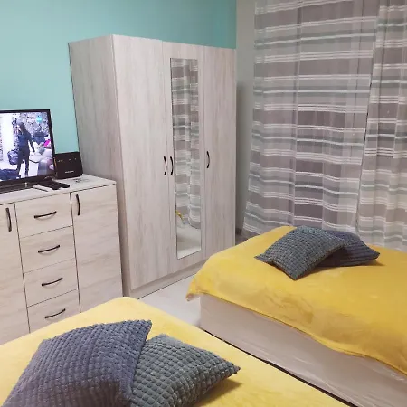 Уютен Дом 1 * Varna