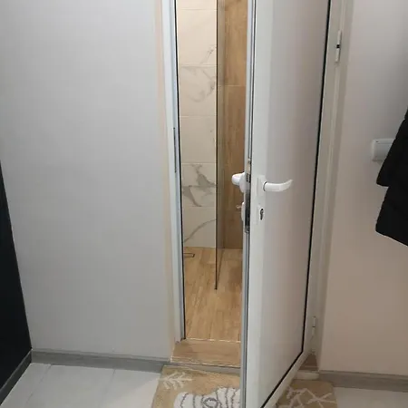 Уютен Дом 1