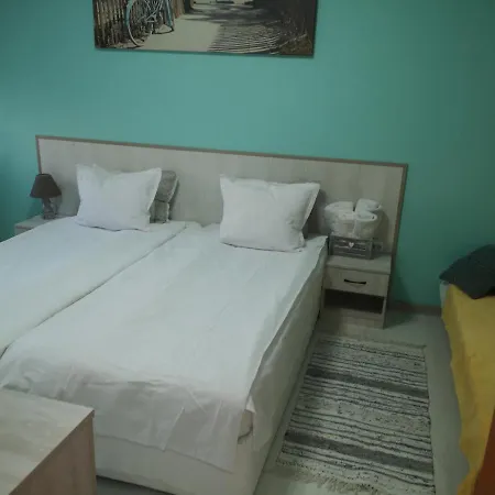 Уютен Дом 1 * Varna